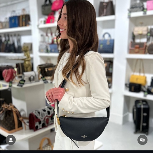 Louis Vuitton Low Key Black Leather Bum Bag - Picture 14 of 14